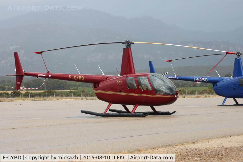 F-GYBD, 2007 Robinson R44 II C/N 12008, Parked