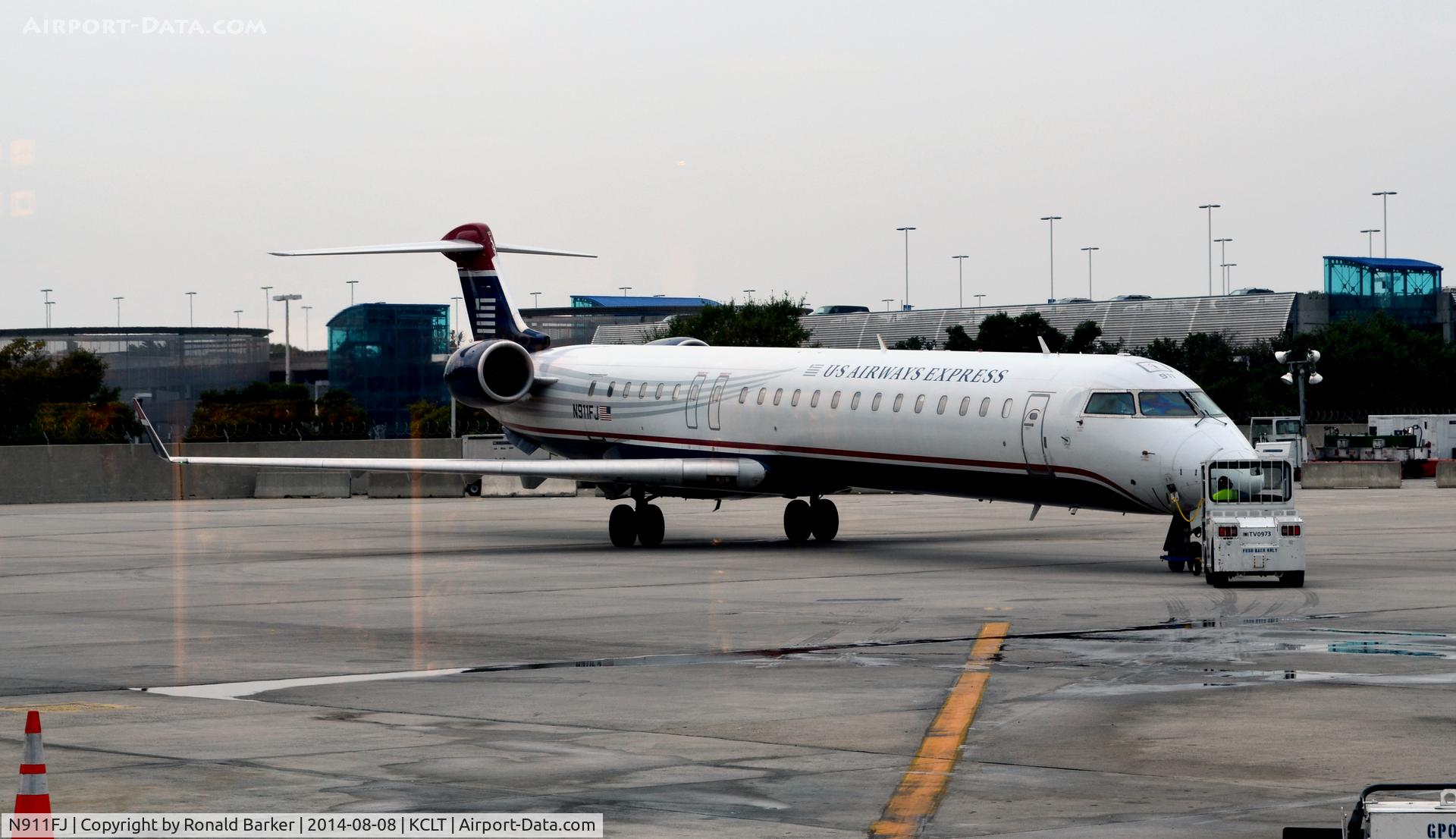 N911FJ, 2003 Bombardier CRJ-900ER (CL-600-2D24) C/N 15011, Taxi CLT