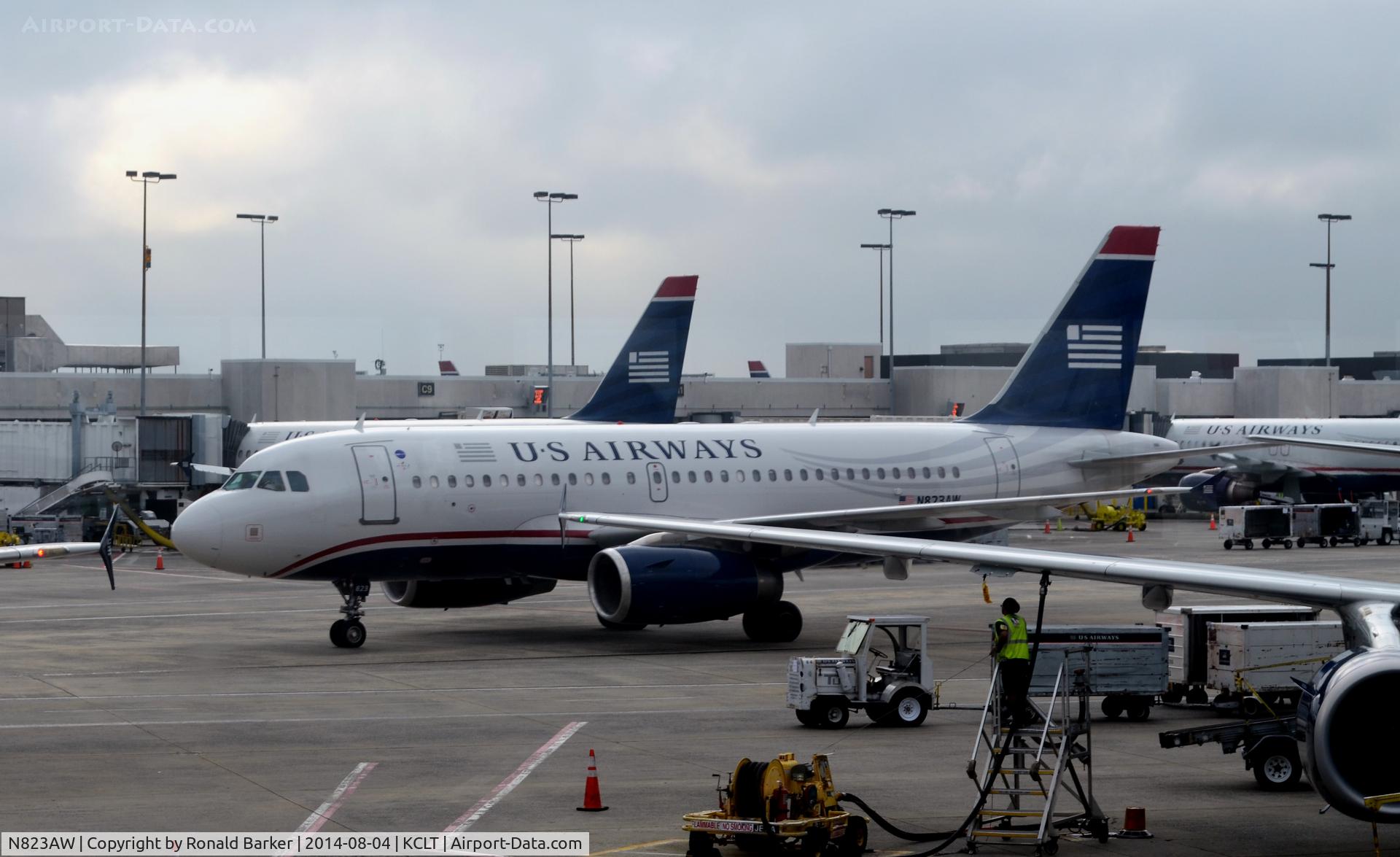 N823AW, 2001 Airbus A319-132 C/N 1463, Taxi CLT