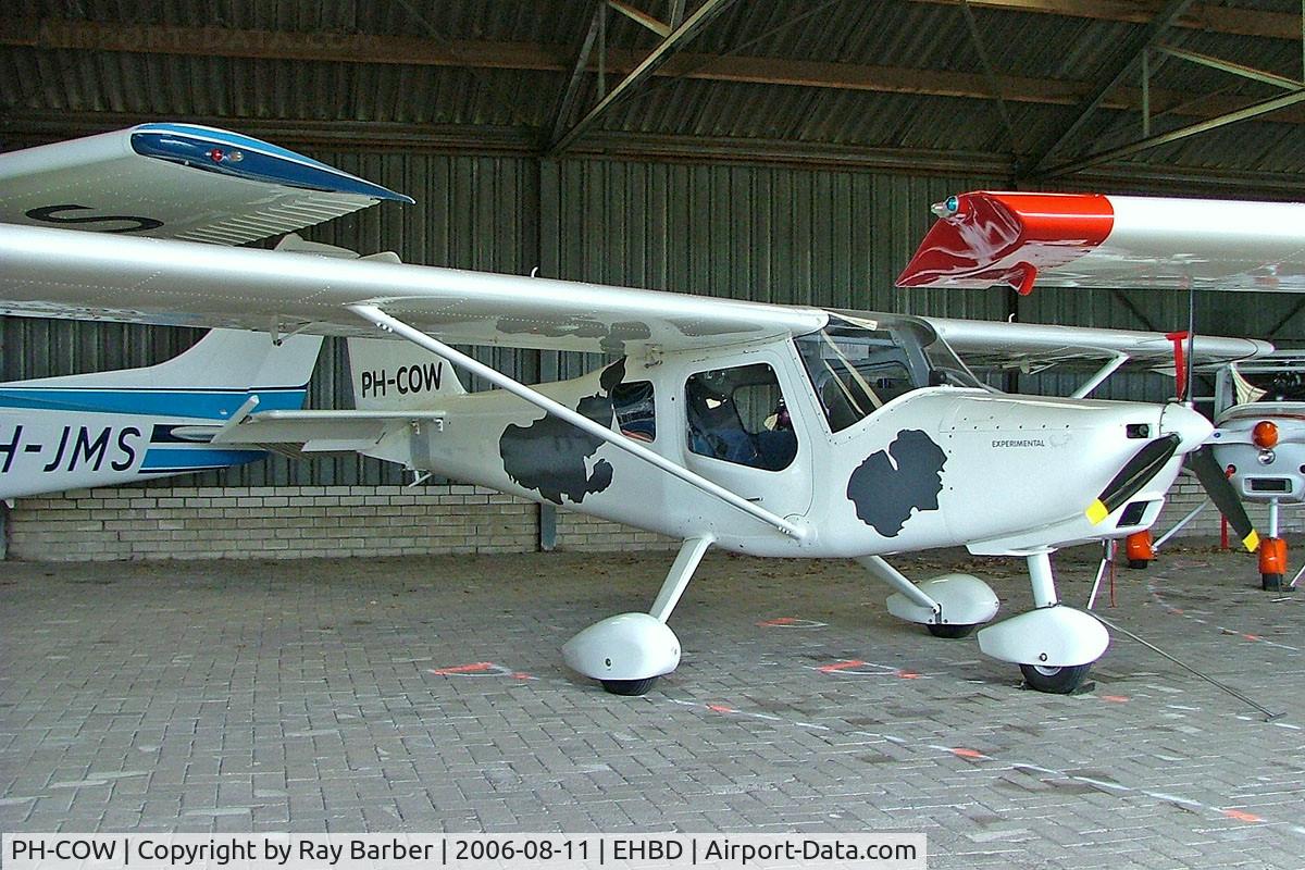 PH-COW, Ultravia Pelican PL C/N 649, Ultravia Aero Pelican UL [649] Budel-Kempen~PH 11/08/2006