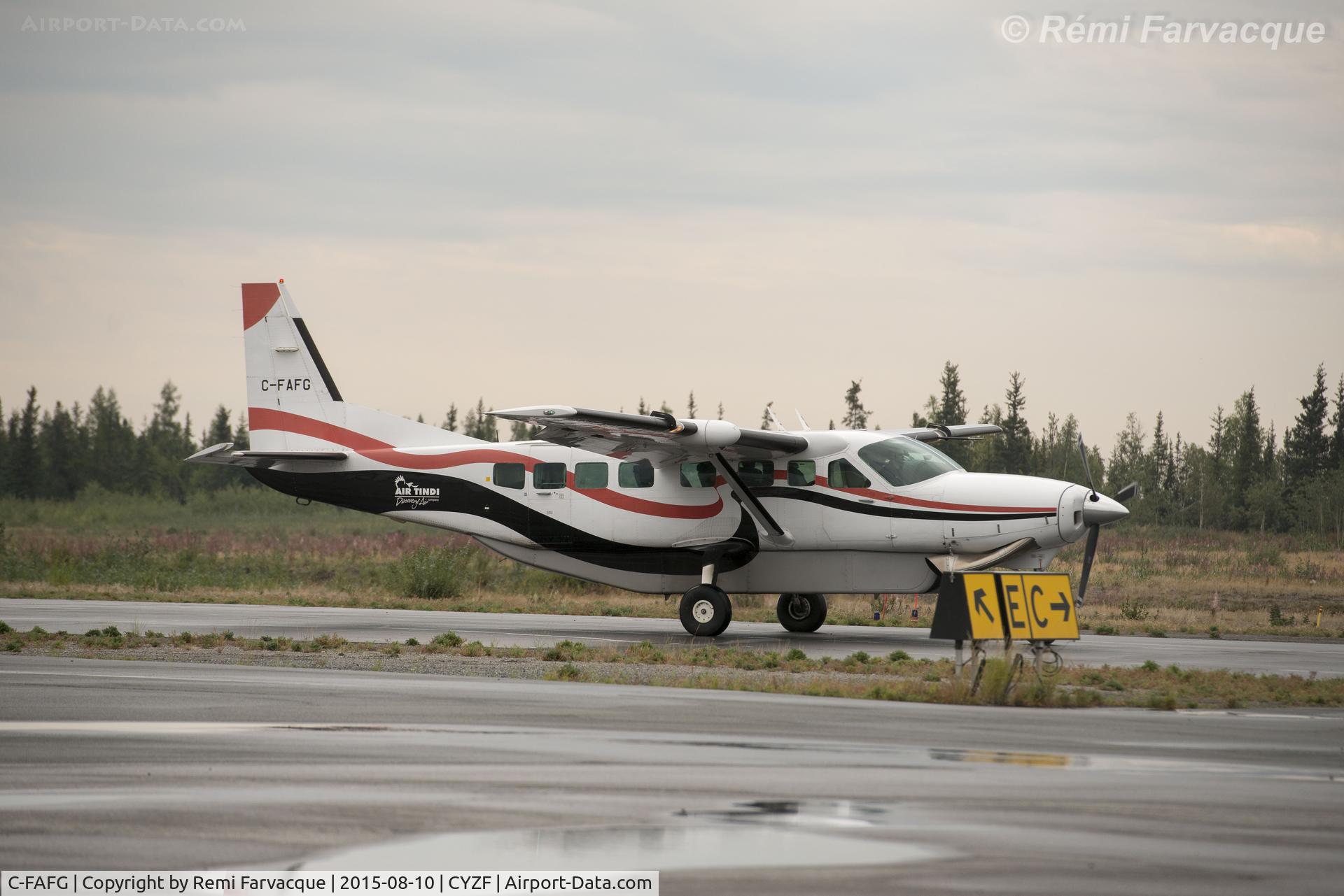 C-FAFG, 1998 Cessna 208B Caravan I C/N 208B0724, Taxiing out for take-off.
