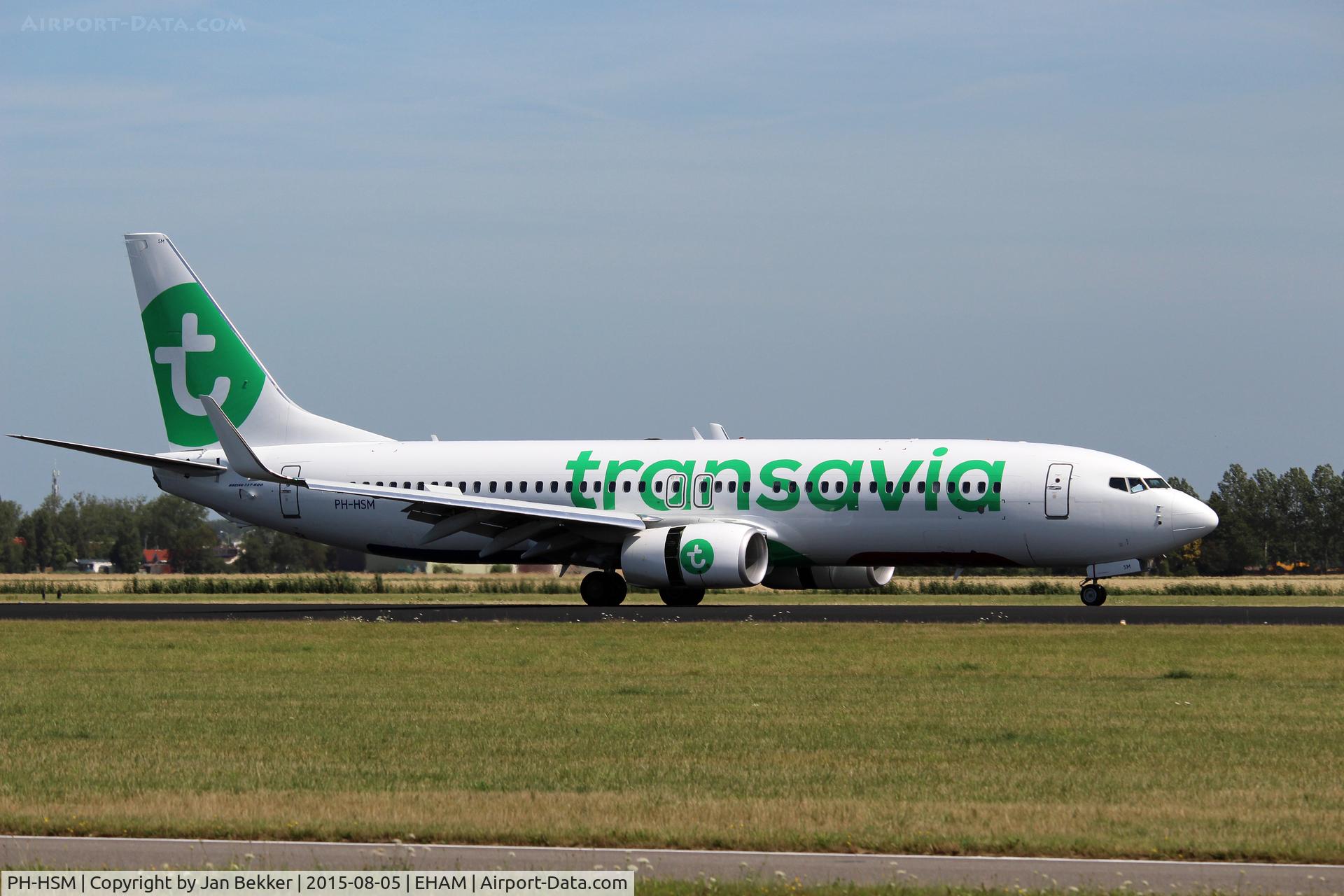 PH-HSM, 2015 Boeing 737-8K2 C/N 42067, Schiphol, Polderbaan. Just after landing