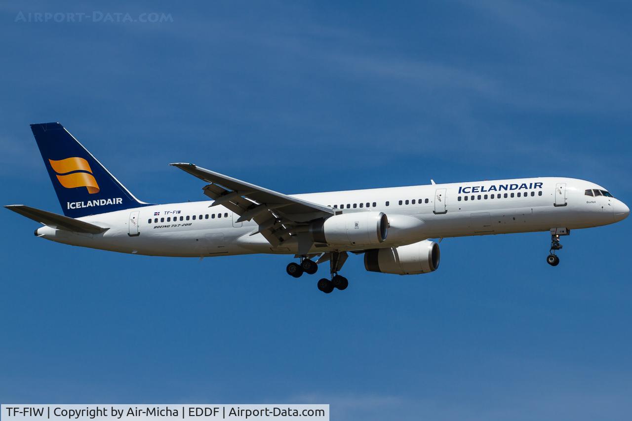 TF-FIW, 1990 Boeing 757-27B/ER C/N 24838, Icelandair