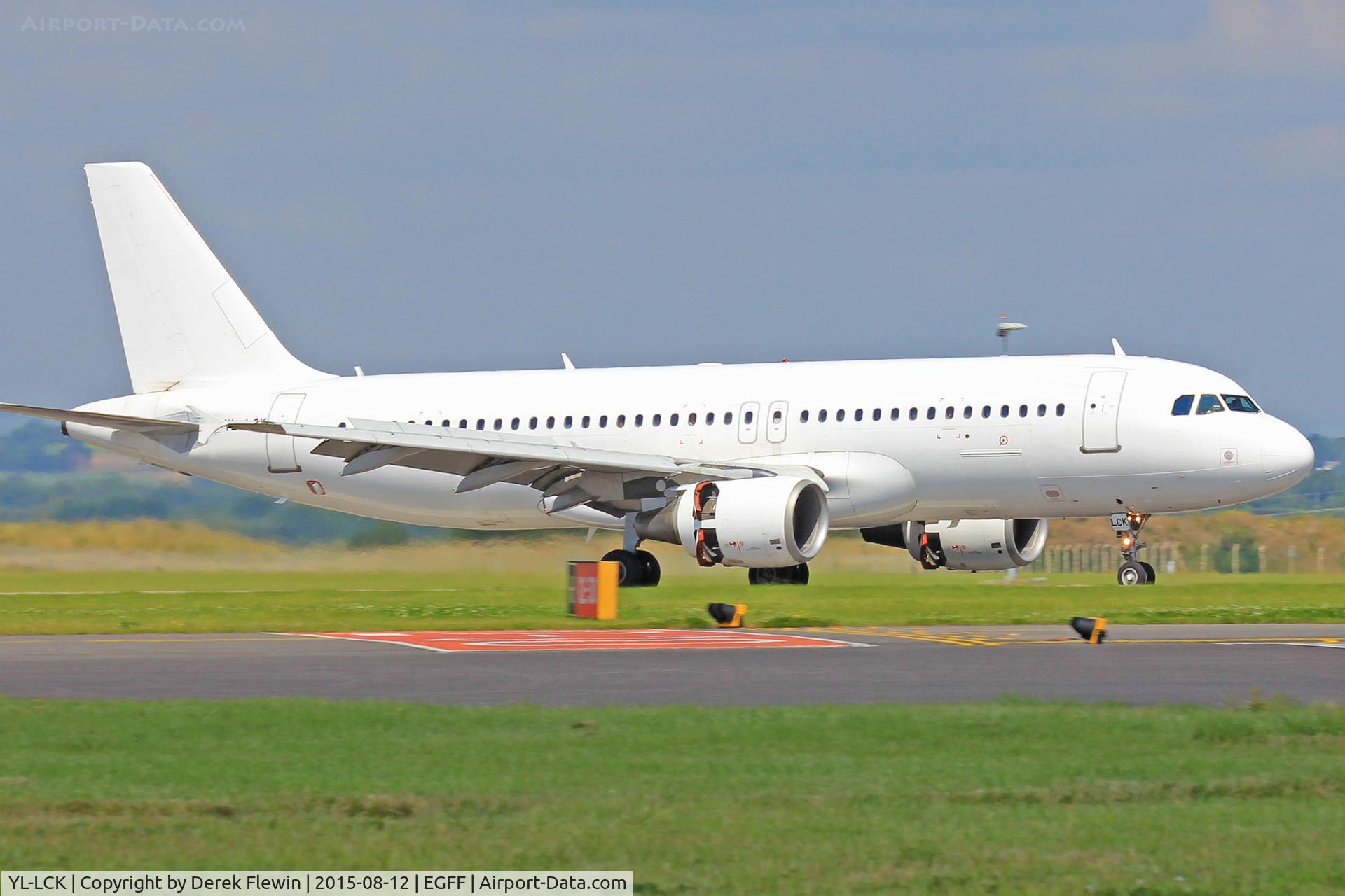 YL-LCK, 1998 Airbus A320-214 C/N 936, A320-214, Thomas Cook Airlines, Cardiff based, previously F-WWIT, N101UW, RP-C3229, HB-JIZ, OE-IBU, callsign Kestrel 7437, landing on runway 12, out of Palma Mallorca, note the open reverse thruster doors.
