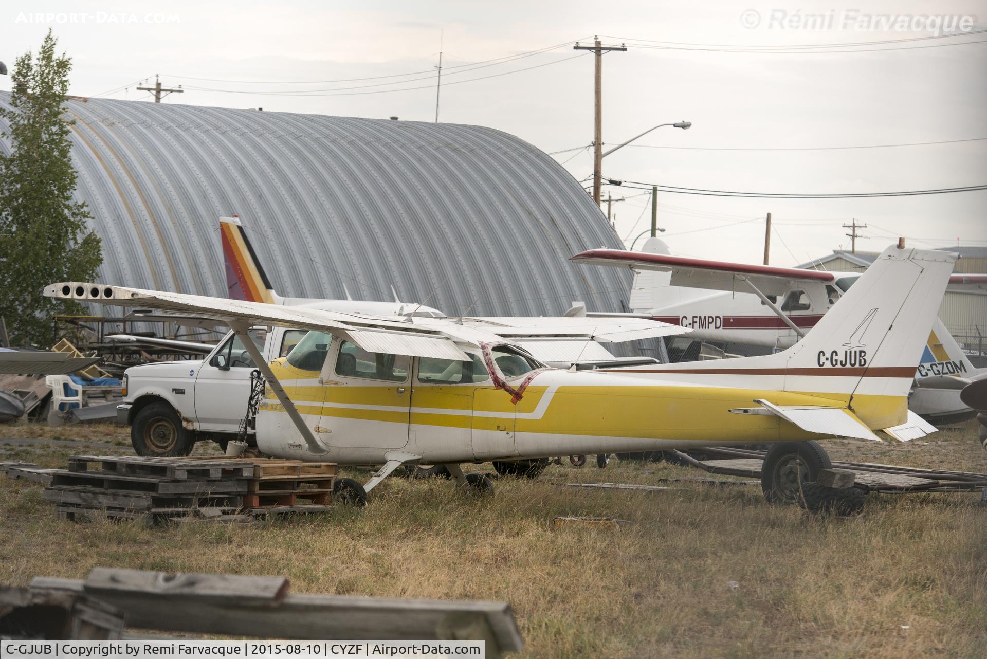 C-GJUB, 1976 Cessna 172M C/N 17266682, Parting out ? Ursus Aviation yard.