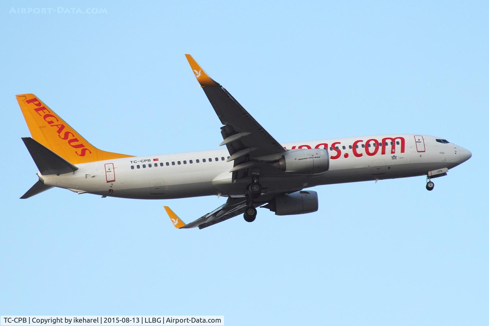 TC-CPB, 2012 Boeing 737-82R C/N 38177, Early morning landing on runway 30, flight from Antalya, Turkey.