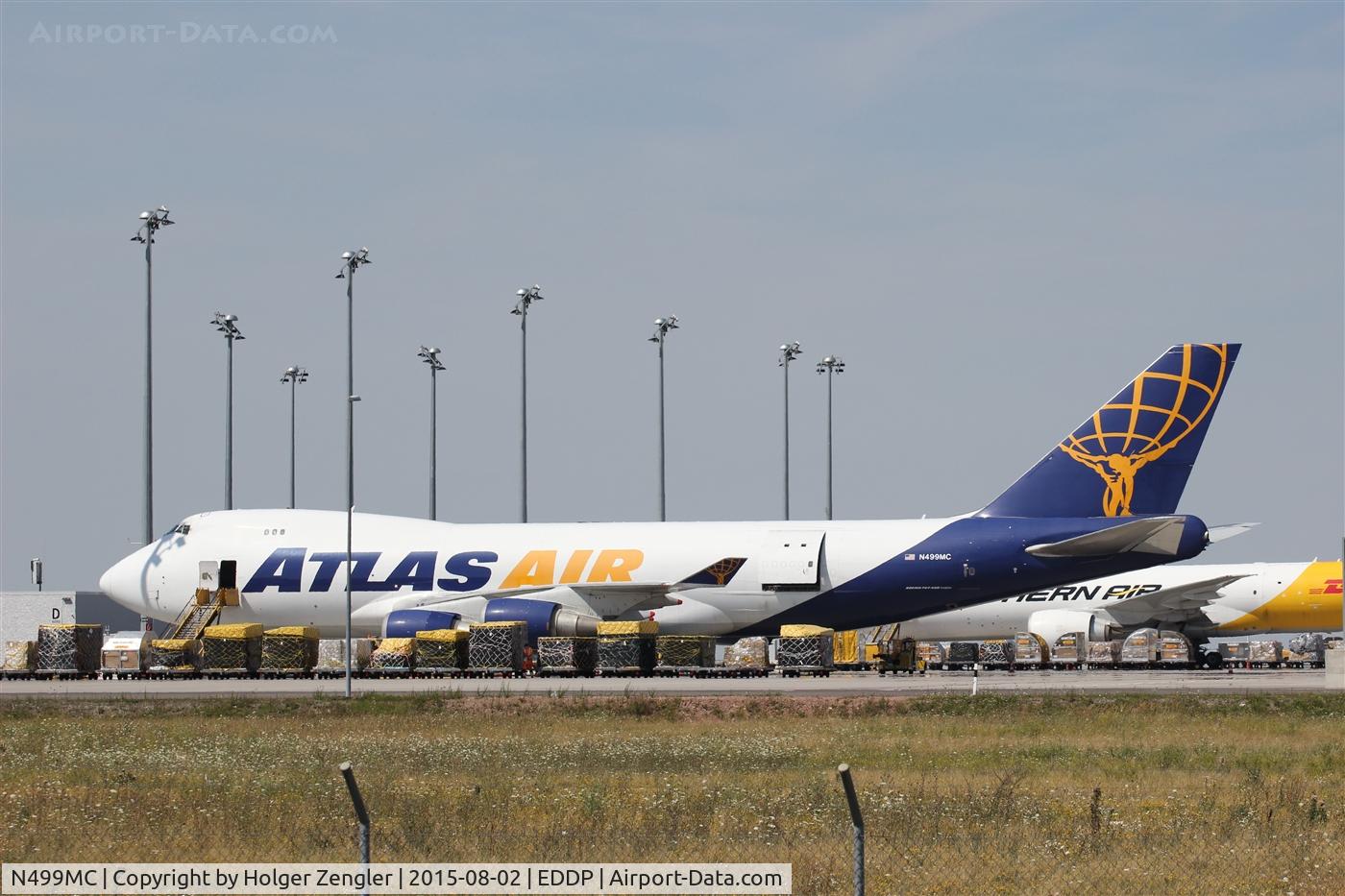 N499MC, 2000 Boeing 747-47UF C/N 29260, Beautiful colors in beautiful sunshine...