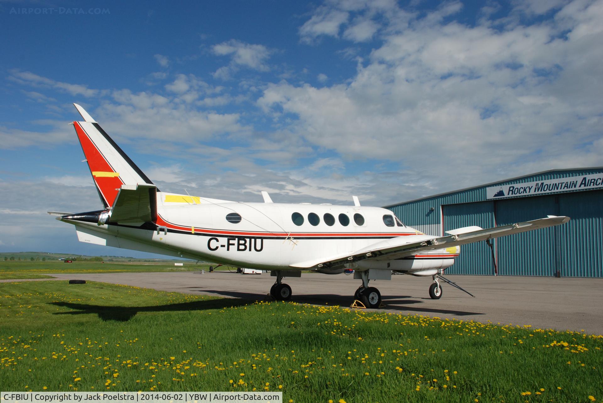 C-FBIU, 1970 Beech 100 King Air C/N B-62, C-FBIU missing some parts