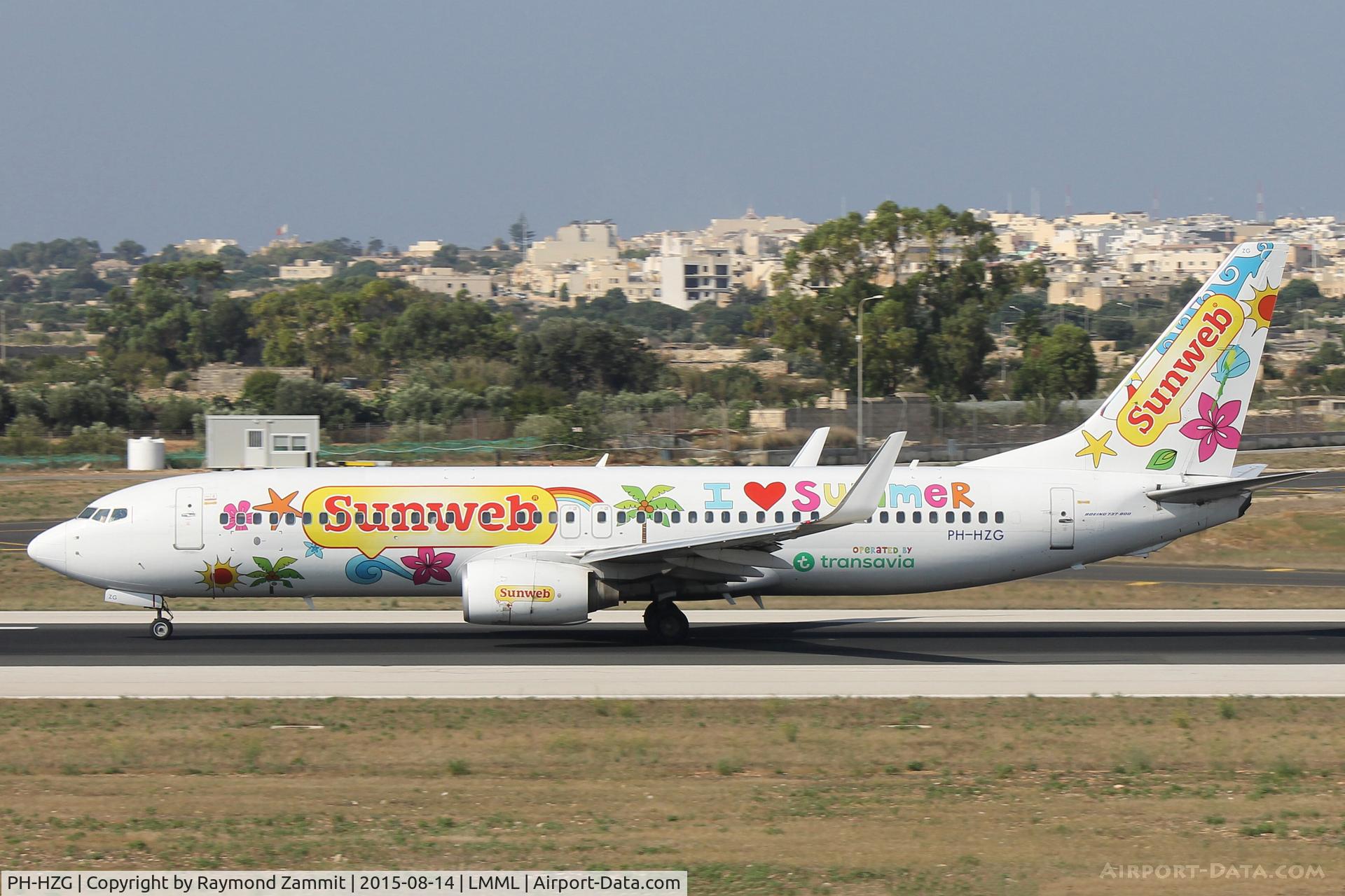 PH-HZG, 2000 Boeing 737-8K2 C/N 28379, B737-800 PH-HZG Transavia Holland in the special coloured livery.
