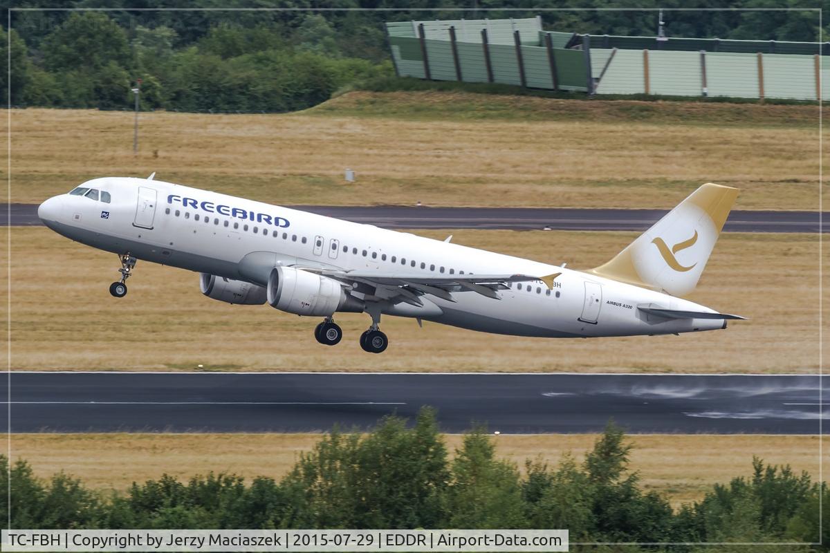 TC-FBH, 2010 Airbus A320-214 C/N 4207, TC-FBH (Gold), 2010 Airbus A320-214, c/n: 4207