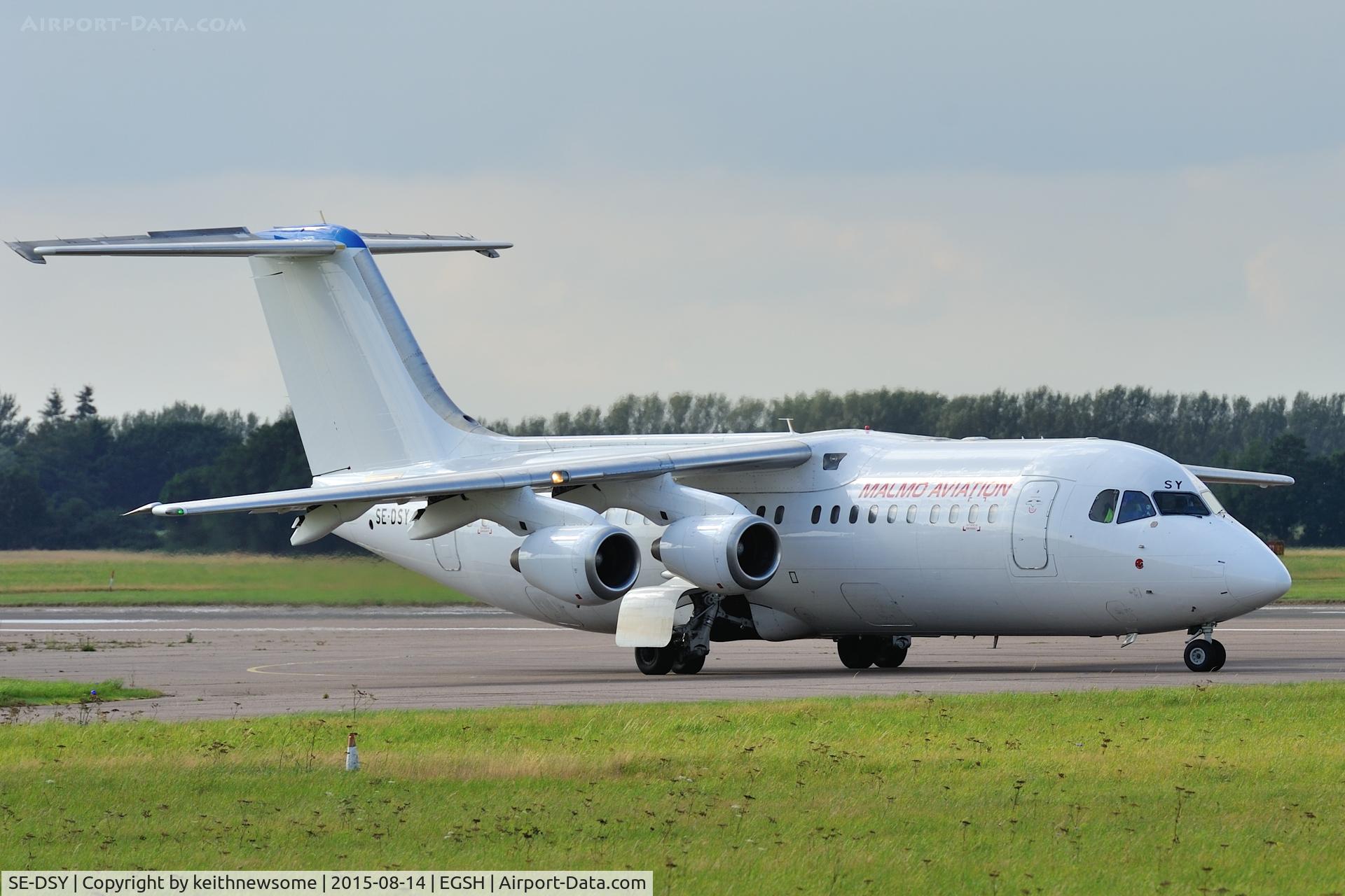 SE-DSY, 1995 British Aerospace Avro 146-RJ100 C/N E3263, Leaving following paint work.