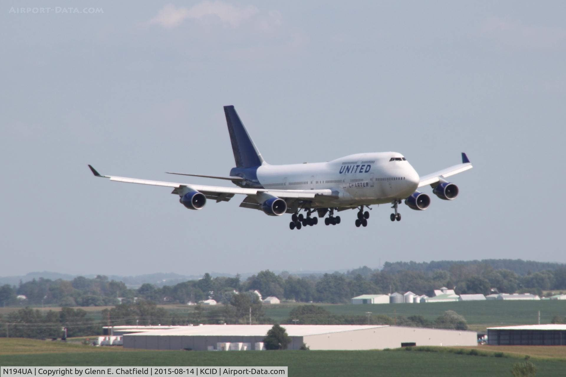 N194UA, 1997 Boeing 747-422 C/N 26892, Arriving Cedar Rapids