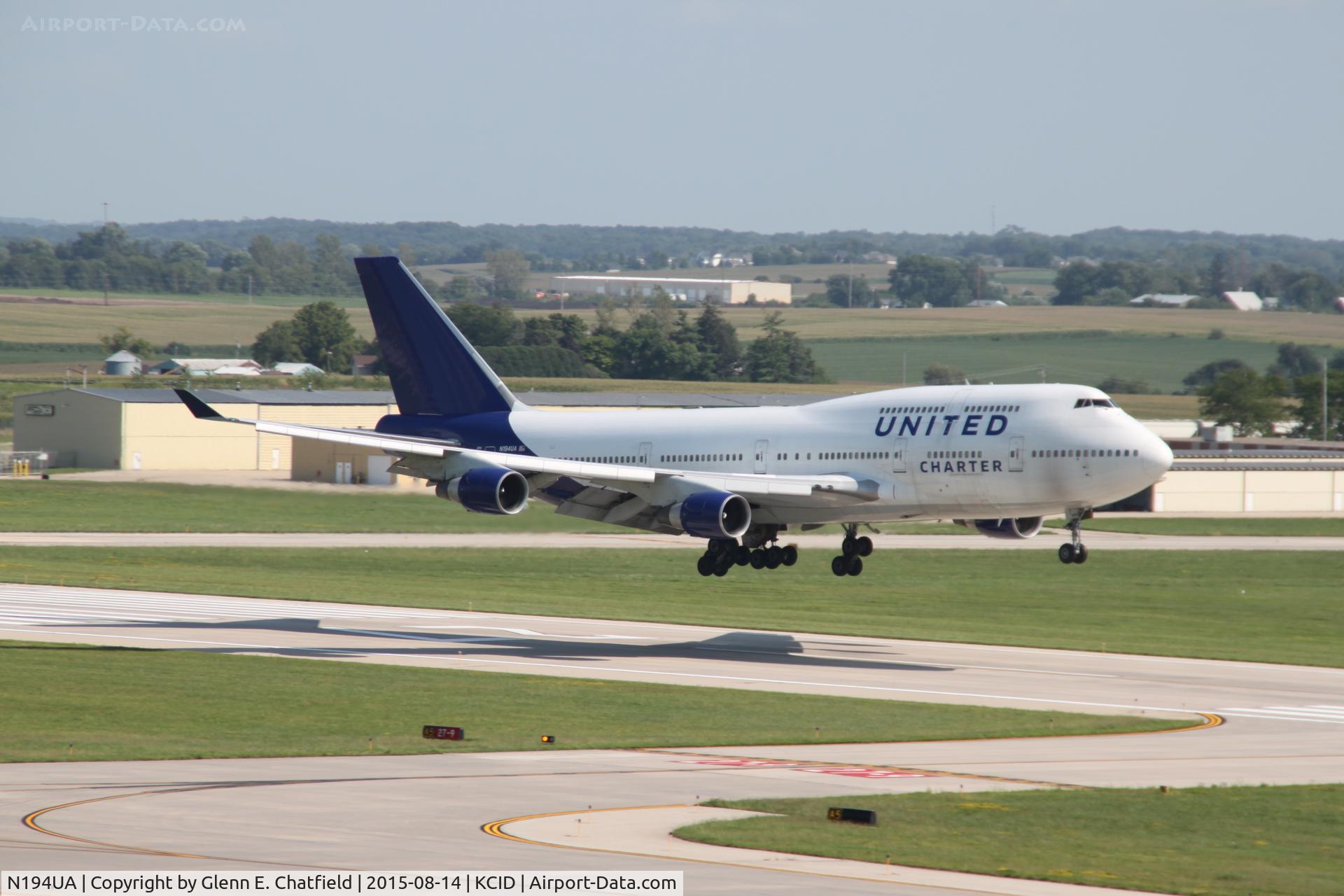 N194UA, 1997 Boeing 747-422 C/N 26892, Arriving Cedar Rapids