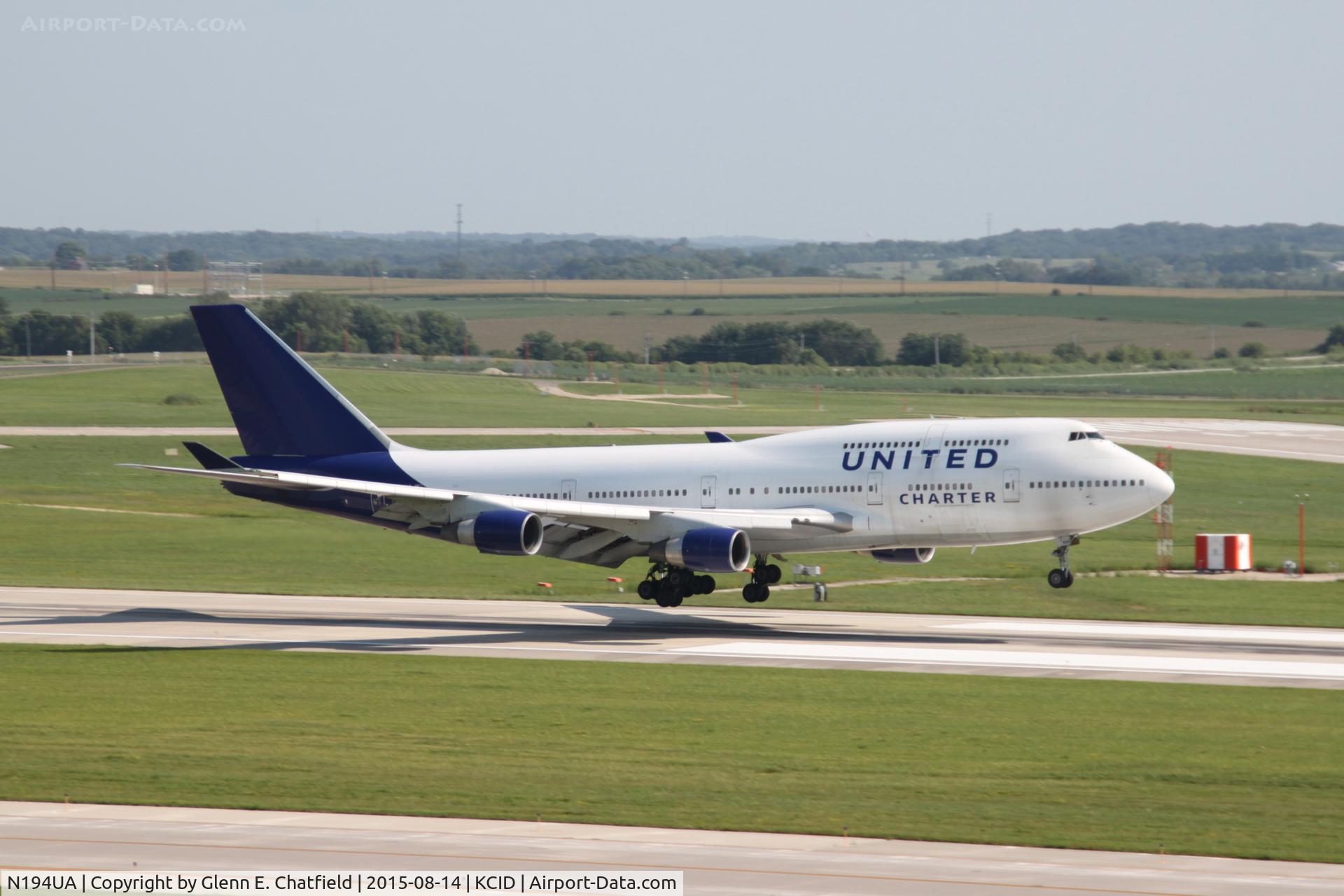 N194UA, 1997 Boeing 747-422 C/N 26892, Arriving Cedar Rapids
