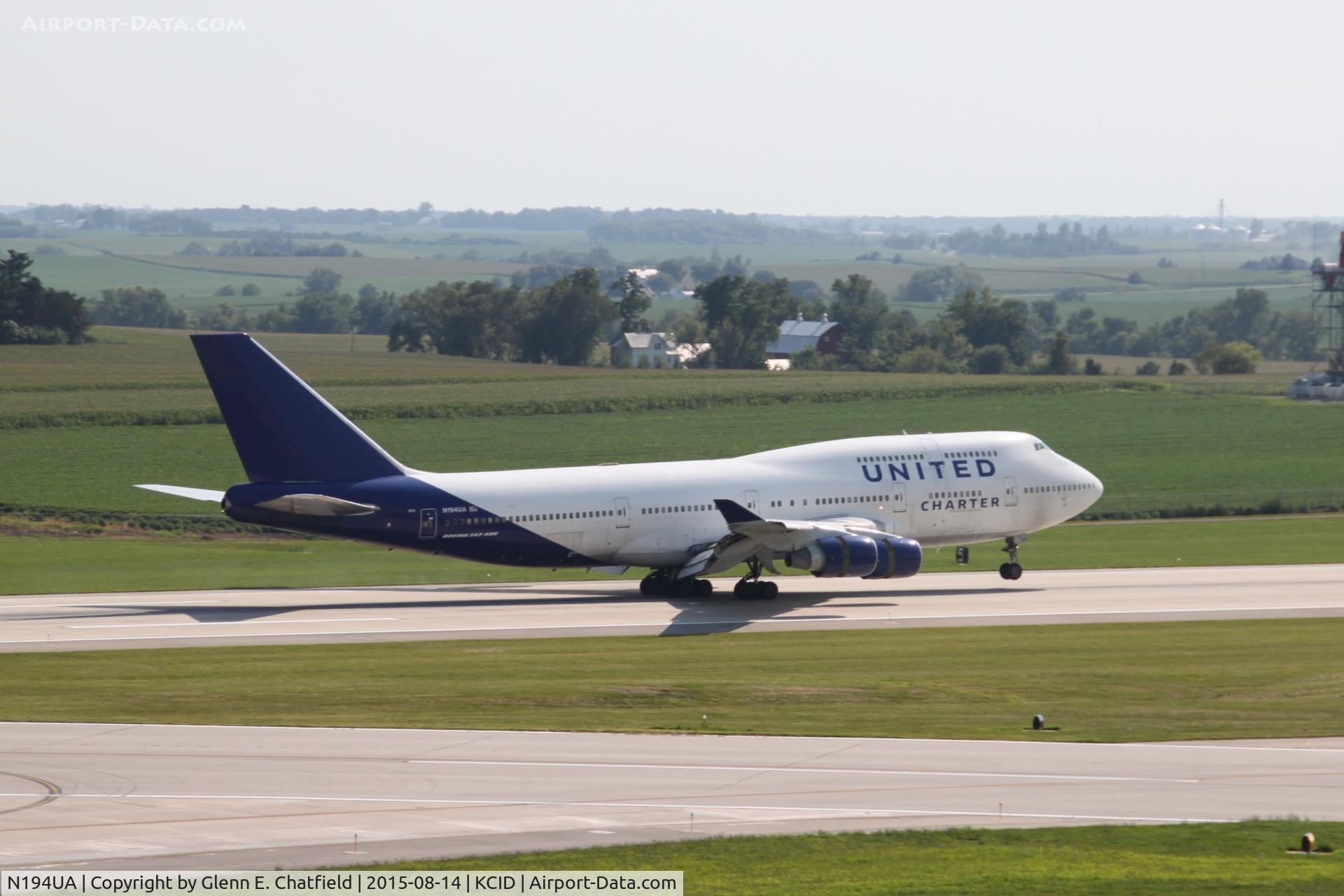 N194UA, 1997 Boeing 747-422 C/N 26892, Arriving Cedar Rapids
