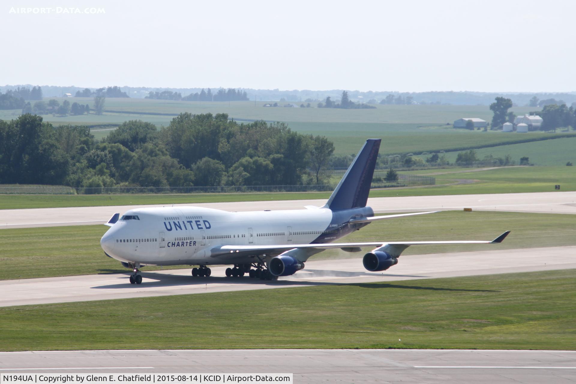N194UA, 1997 Boeing 747-422 C/N 26892, Arriving Cedar Rapids