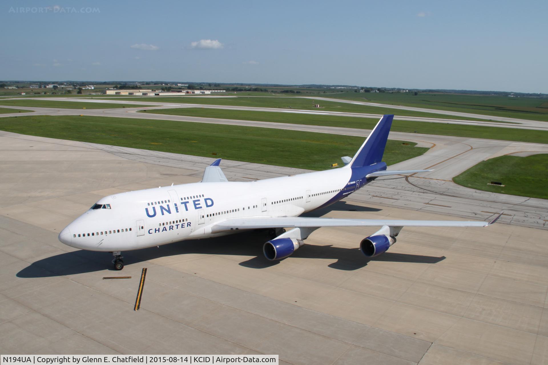 N194UA, 1997 Boeing 747-422 C/N 26892, Arriving Cedar Rapids