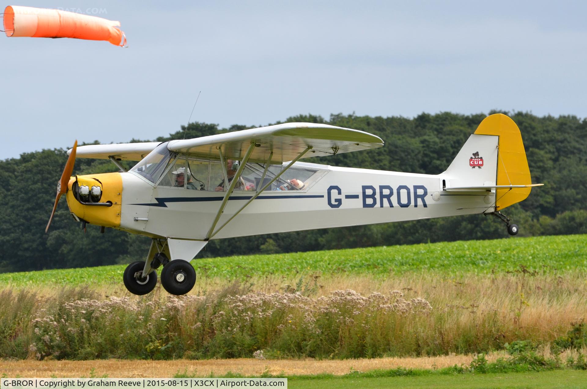 G-BROR, 1943 Piper L-4H Grasshopper (J3C-65D) C/N 10885, Landing at Northrepps.