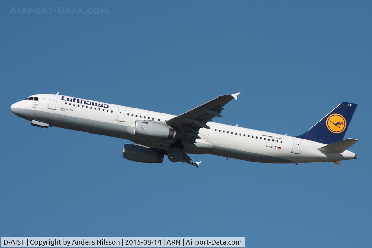 D-AIST, 2009 Airbus A321-231 C/N 4005, Departing runway 19R.