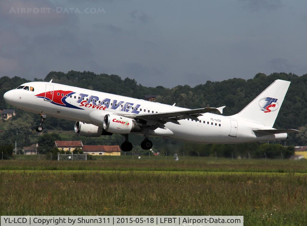 YL-LCD, 1992 Airbus A320-211 C/N 359, Taking off from rwy 20