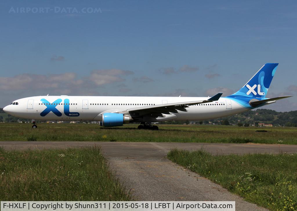 F-HXLF, 2012 Airbus A330-303 C/N 1360, Taxiing for departure...