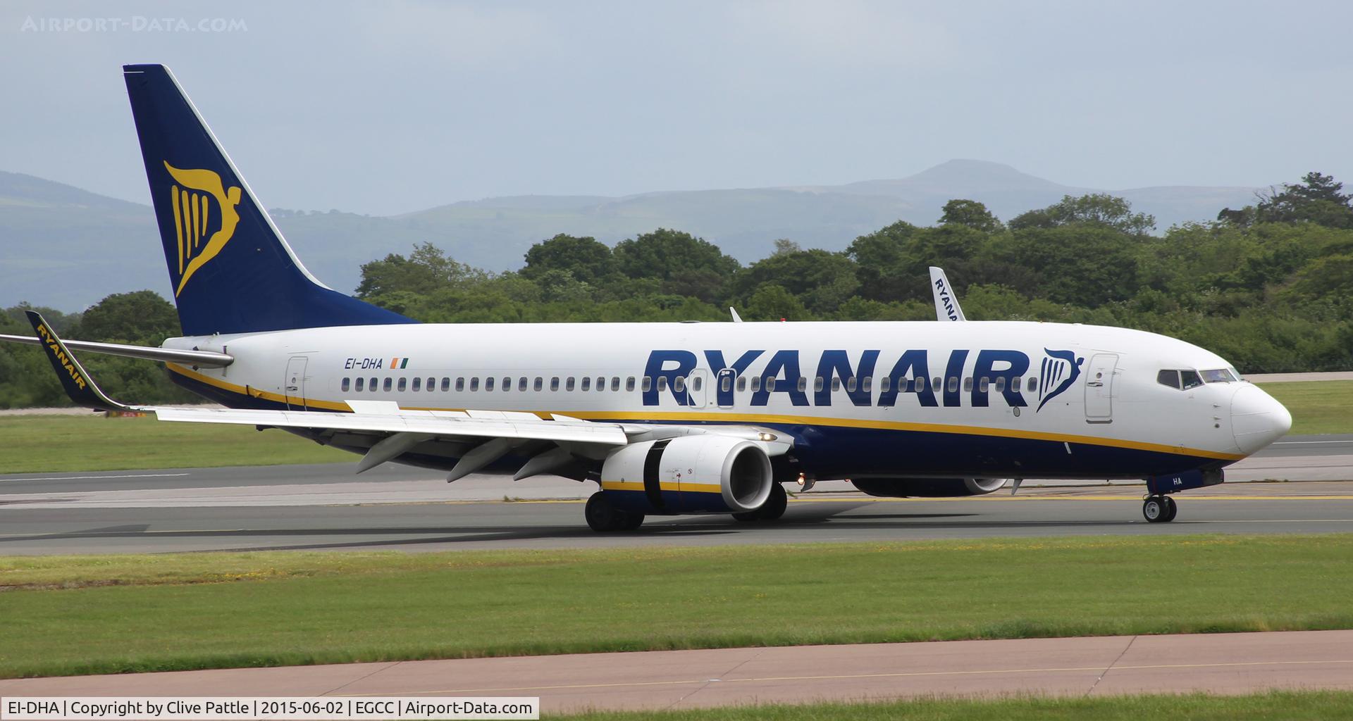 EI-DHA, 2005 Boeing 737-8AS C/N 33571, Moments after arrival at Manchester Airport EGCC