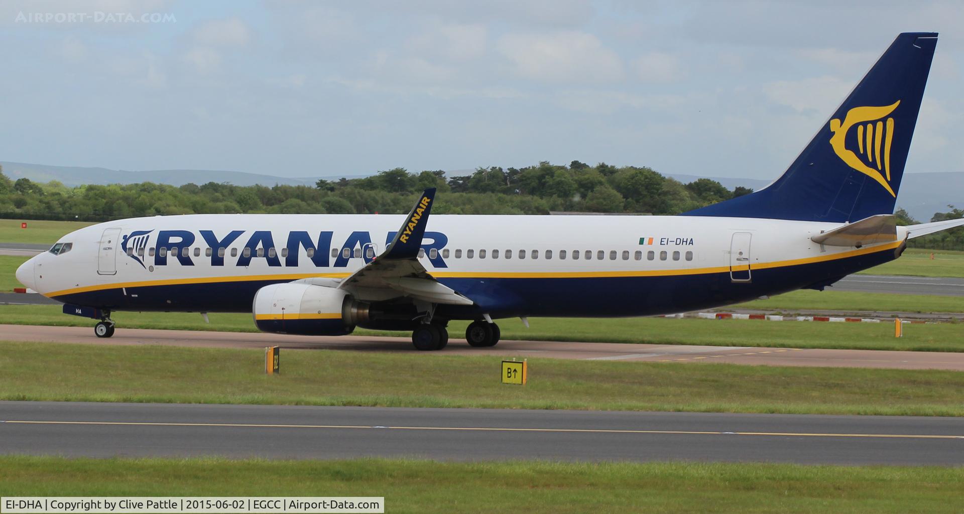 EI-DHA, 2005 Boeing 737-8AS C/N 33571, Moments after arrival at Manchester Airport EGCC