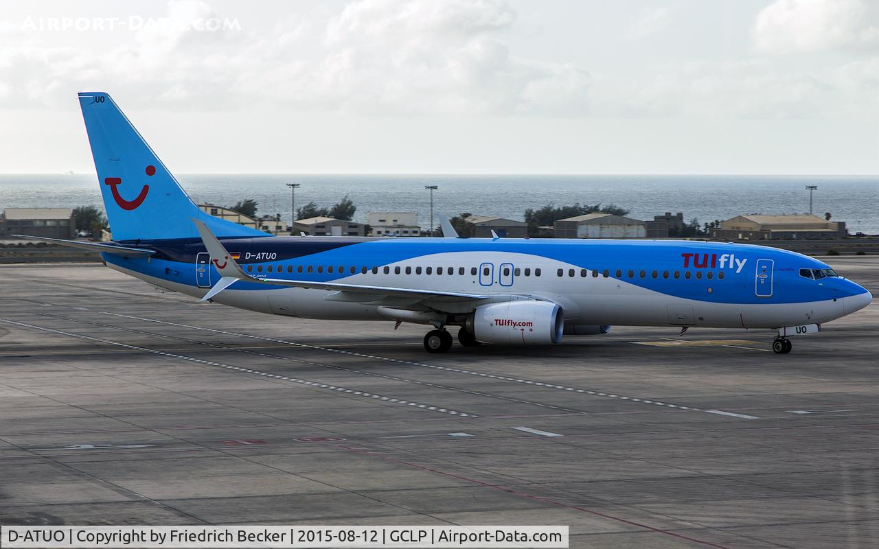 D-ATUO, 2015 Boeing 737-8K2 C/N 41661, taxying to the gate