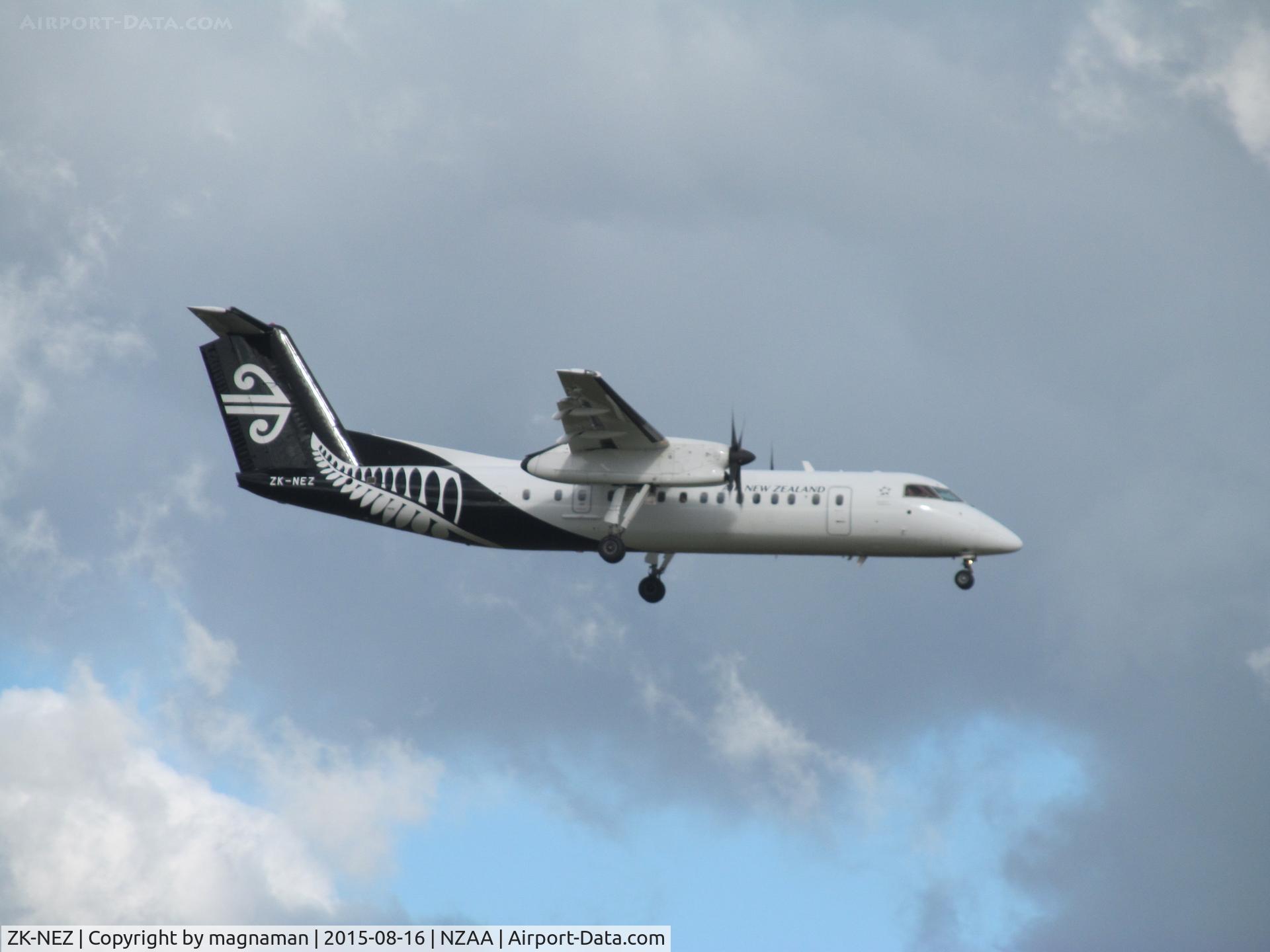 ZK-NEZ, 2007 De Havilland Canada DHC-8-311 Dash 8 C/N 654, short finals