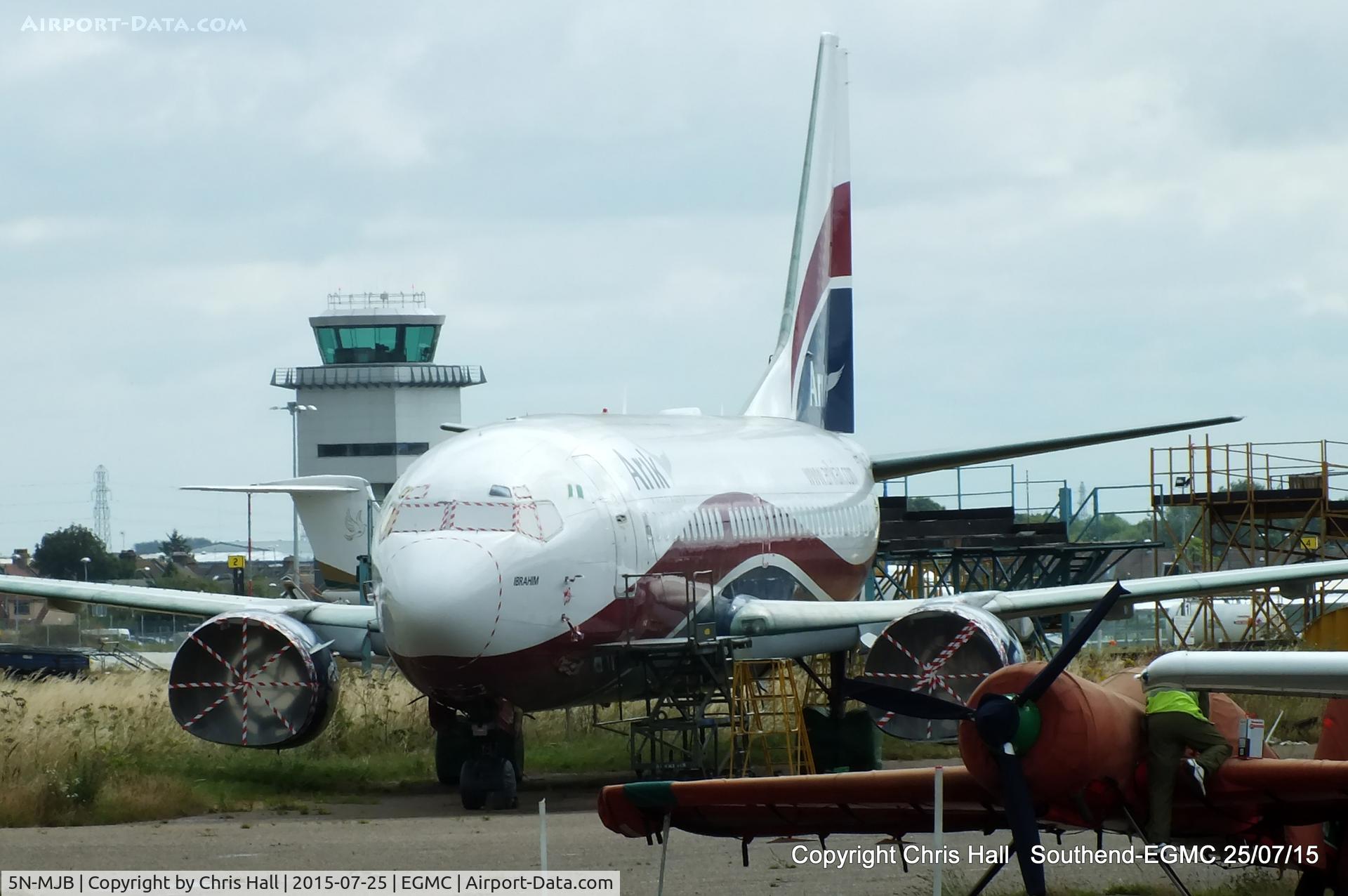 5N-MJB, 1989 Boeing 737-322 C/N 24360, stored at Southend