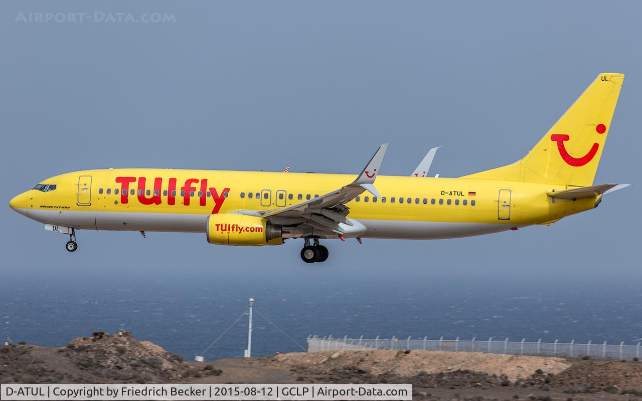 D-ATUL, 2011 Boeing 737-8K5 C/N 38820, on final RW03R