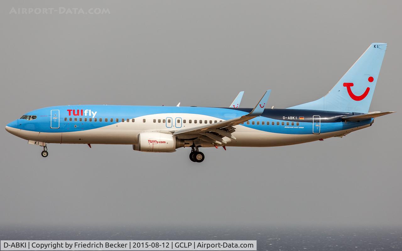 D-ABKI, 2009 Boeing 737-86J C/N 37748, on final RW03L