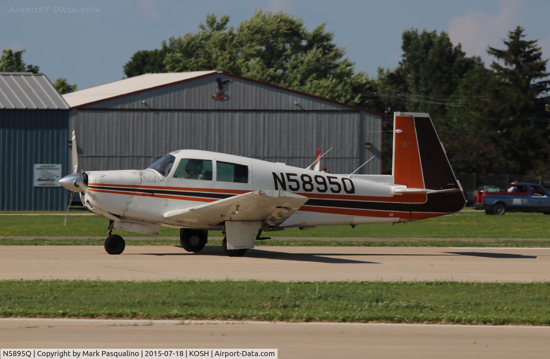 N5895Q, 1965 Mooney M20E C/N 812, Mooney M20E