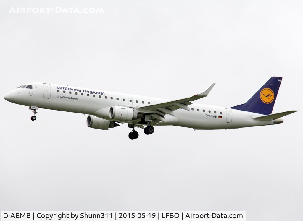 D-AEMB, 2009 Embraer 195LR (ERJ-190-200LR) C/N 19000297, Landing rwy 32L