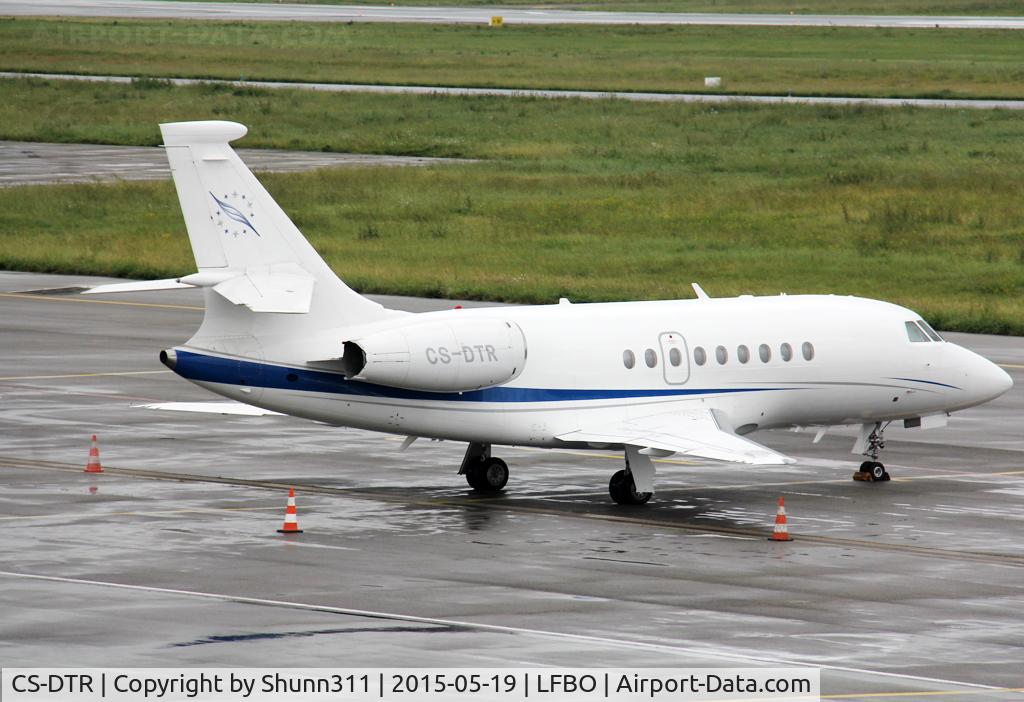 CS-DTR, 2000 Dassault Falcon 2000 C/N 119, Parked at the General Aviation area