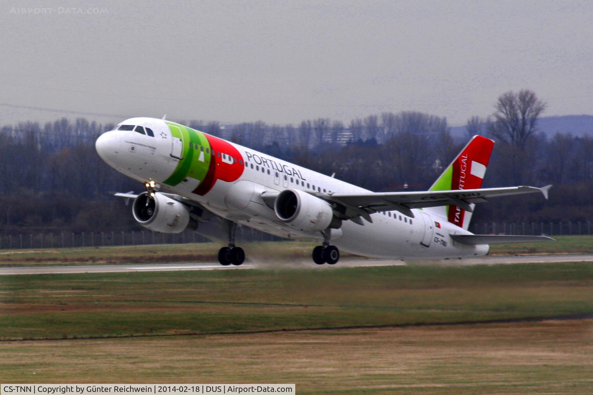 CS-TNN, 2002 Airbus A320-214 C/N 1816, Take off from Duesseldorf International