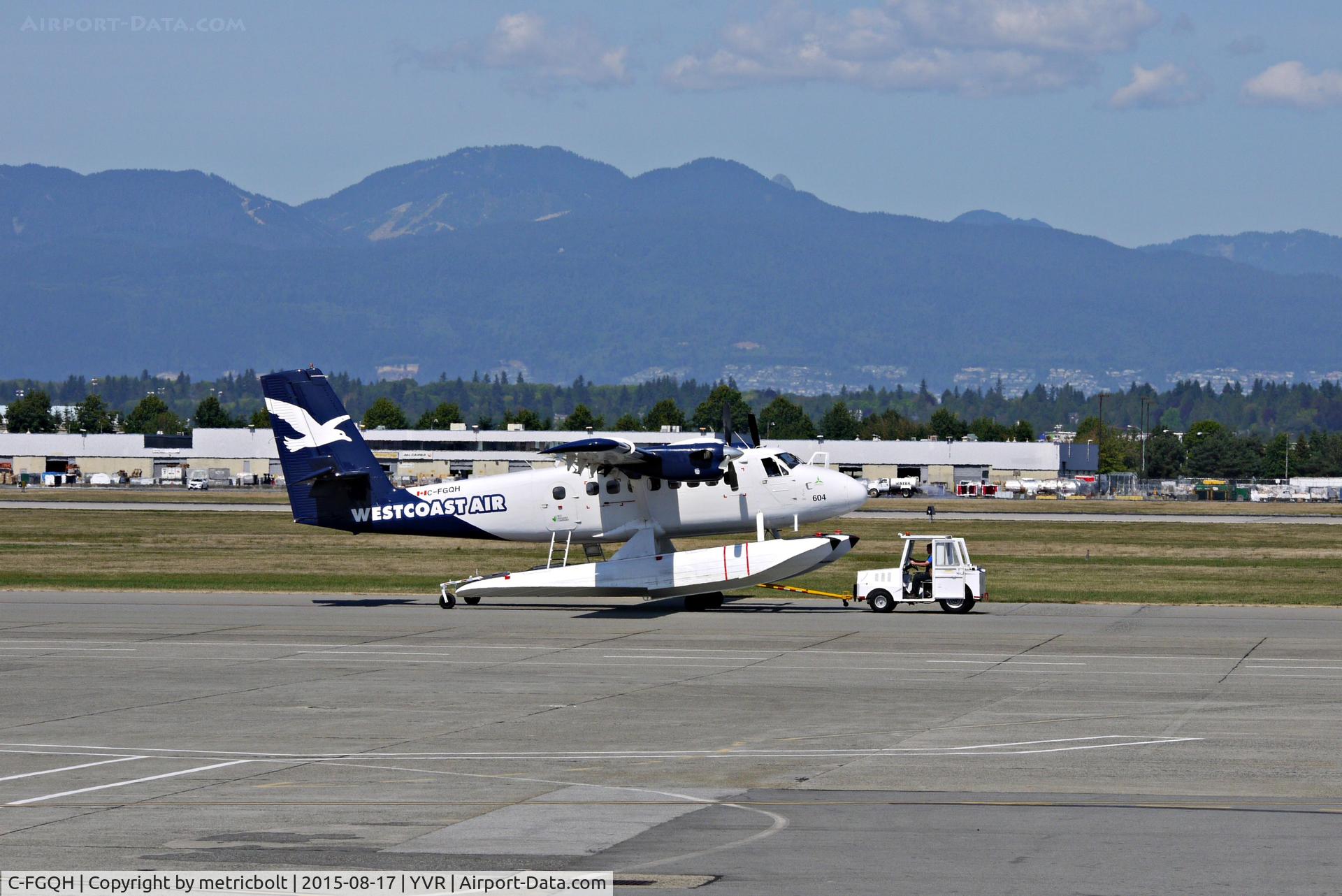 C-FGQH, 1968 De Havilland Canada DHC-6-100 Twin Otter C/N 106, At YVR