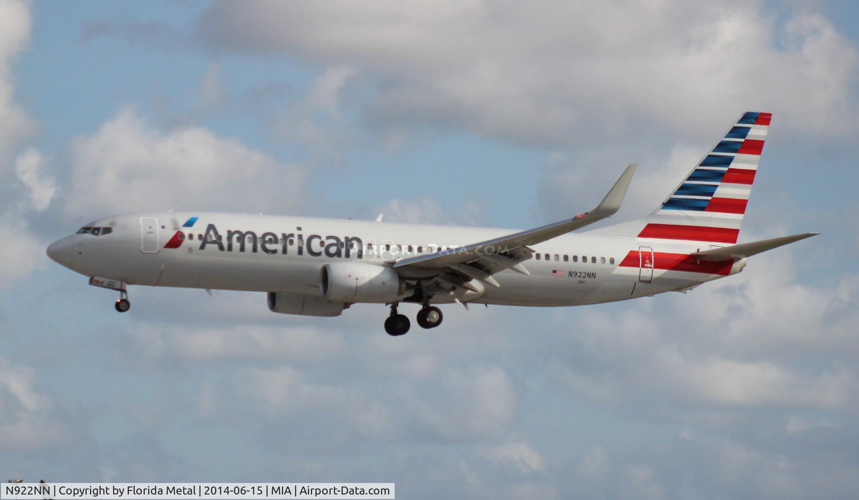 N922NN, 2013 Boeing 737-823 C/N 29574, American