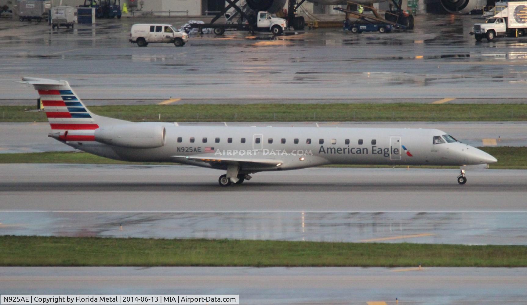 N925AE, 2005 Embraer ERJ-145LR (EMB-145LR) C/N 14500908, Eagle