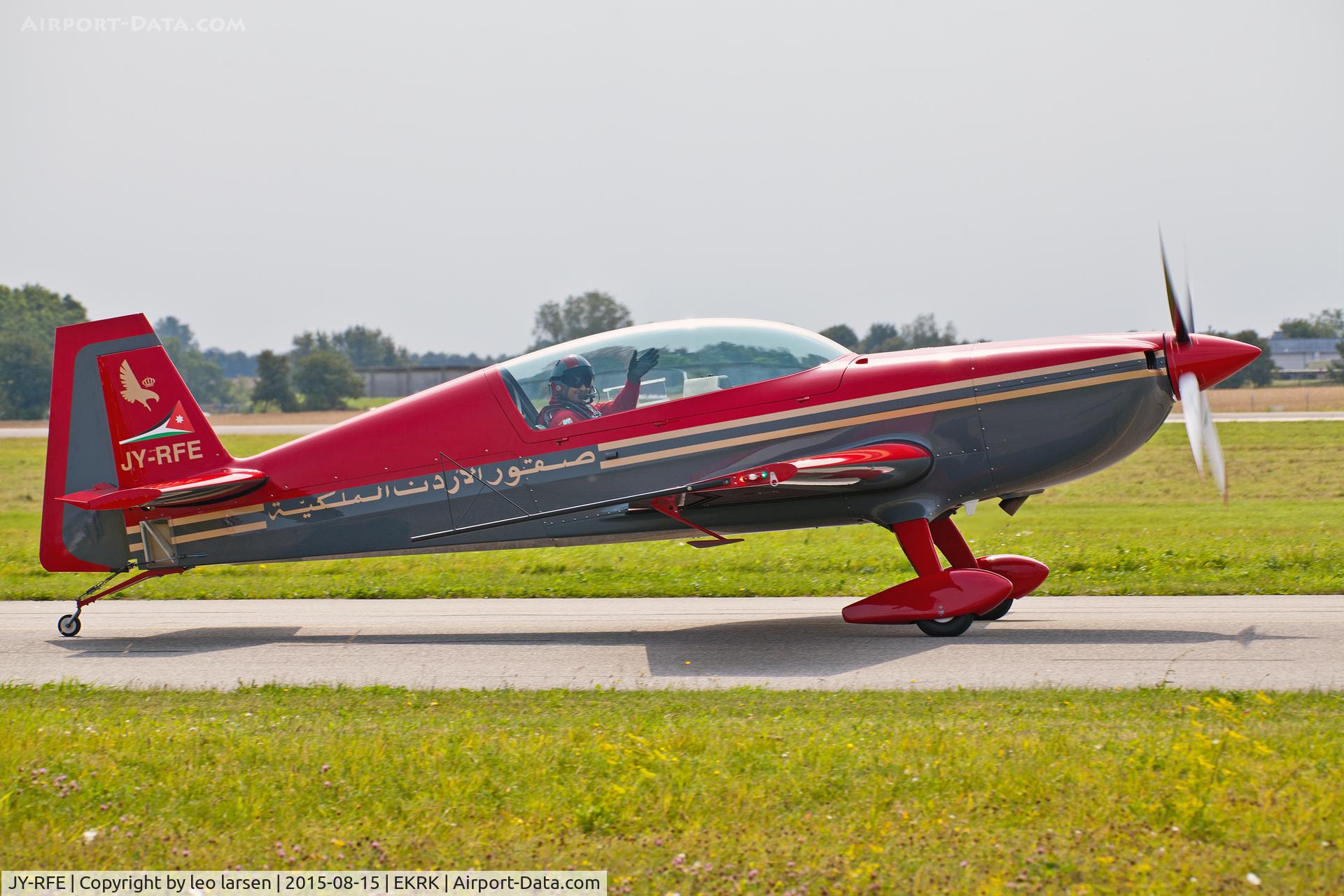JY-RFE, Extra EA-300LP C/N 1243, Roskilde Air Show 15.8.15