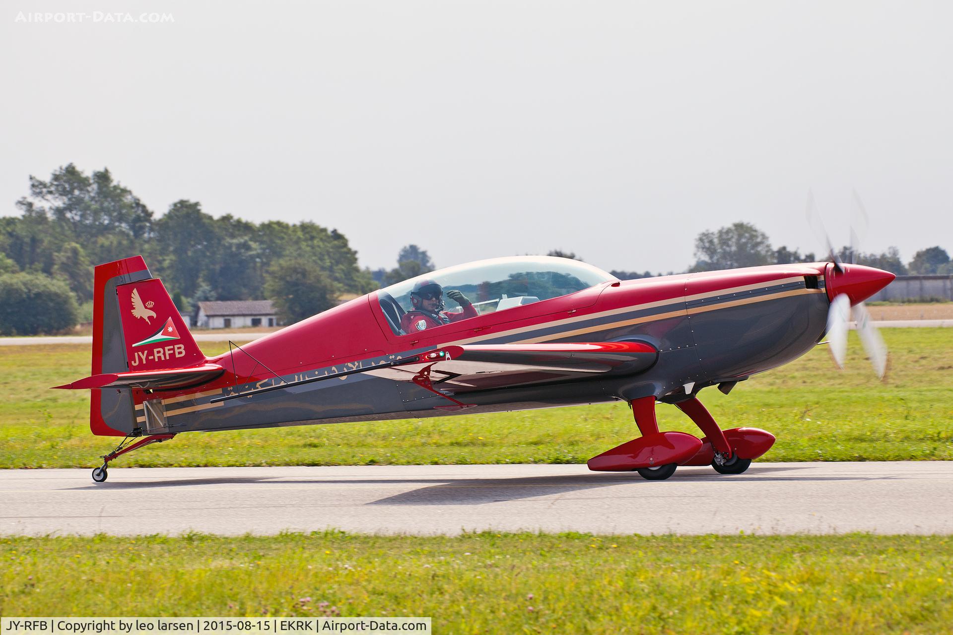 JY-RFB, Extra EA-300 C/N 1240, Roskilde Air Show 15.8.15