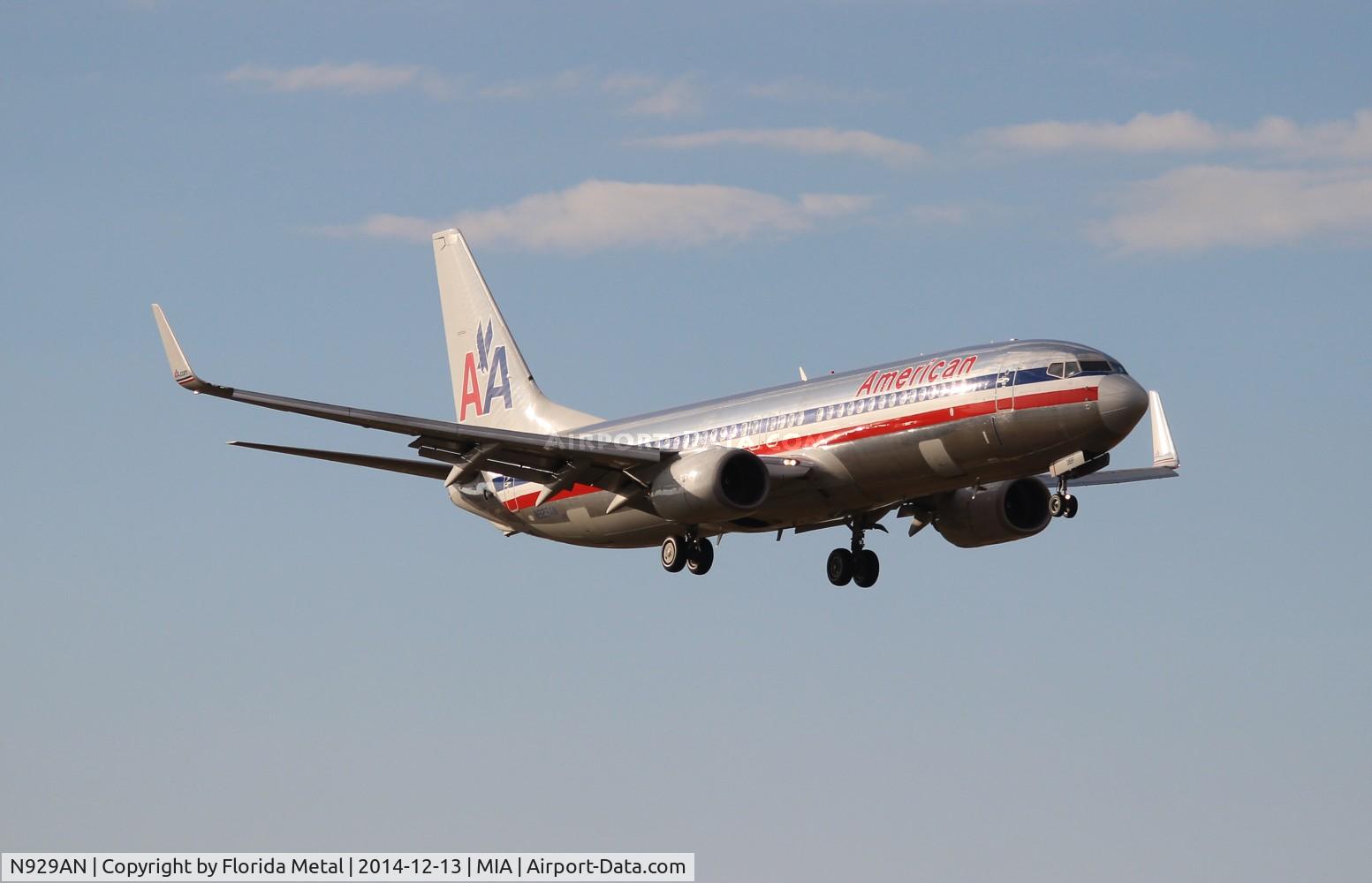 N929AN, 2000 Boeing 737-823 C/N 30078, American