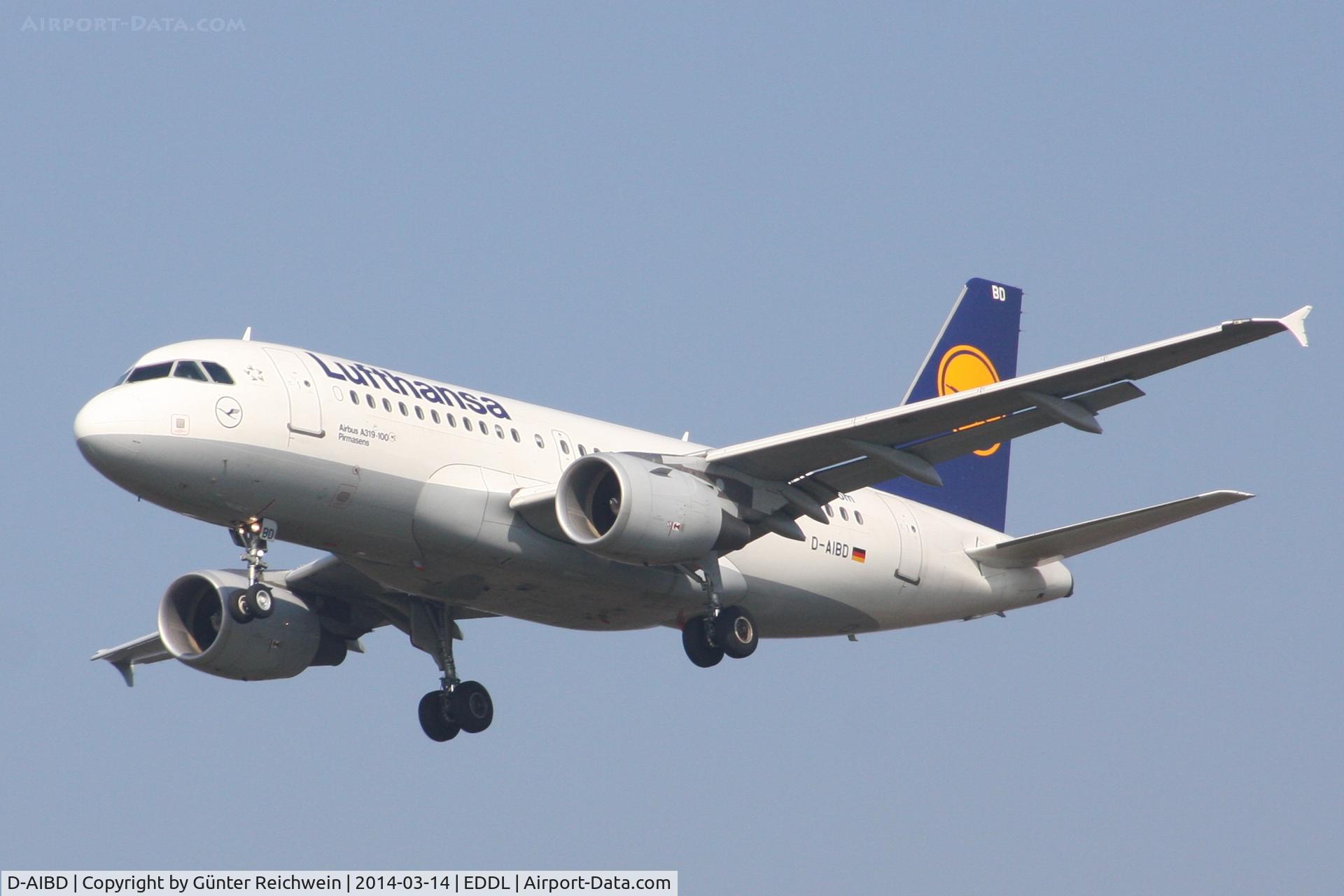 D-AIBD, 2010 Airbus A319-112 C/N 4455, Landing in Düsseldorf