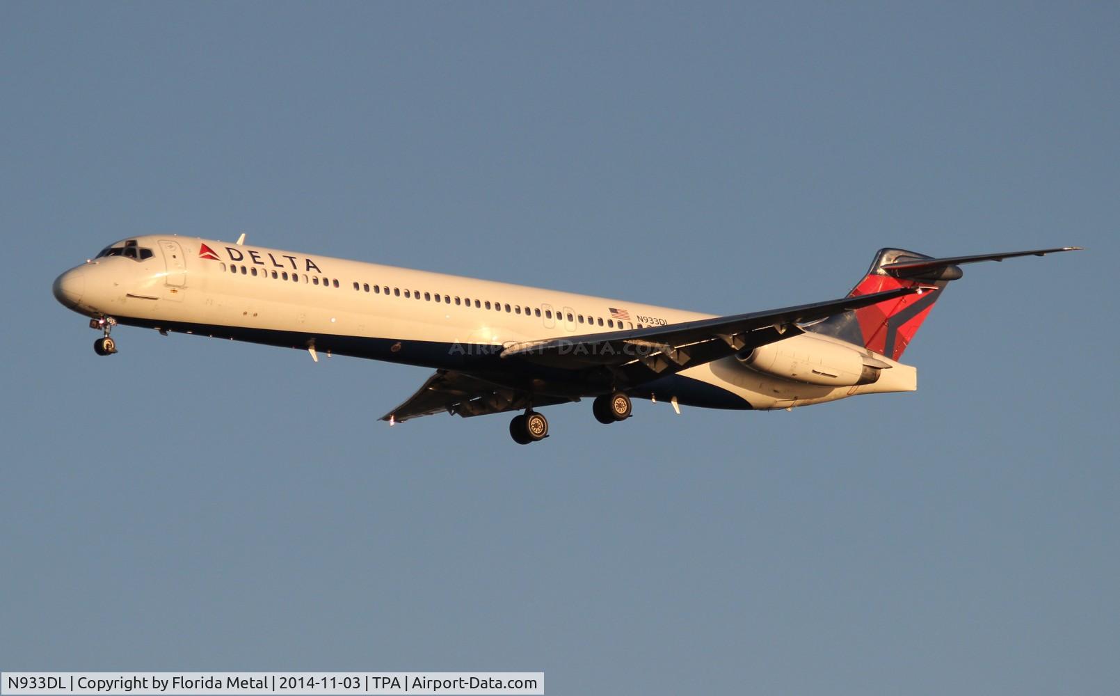 N933DL, 1989 McDonnell Douglas MD-88 C/N 49720, Delta