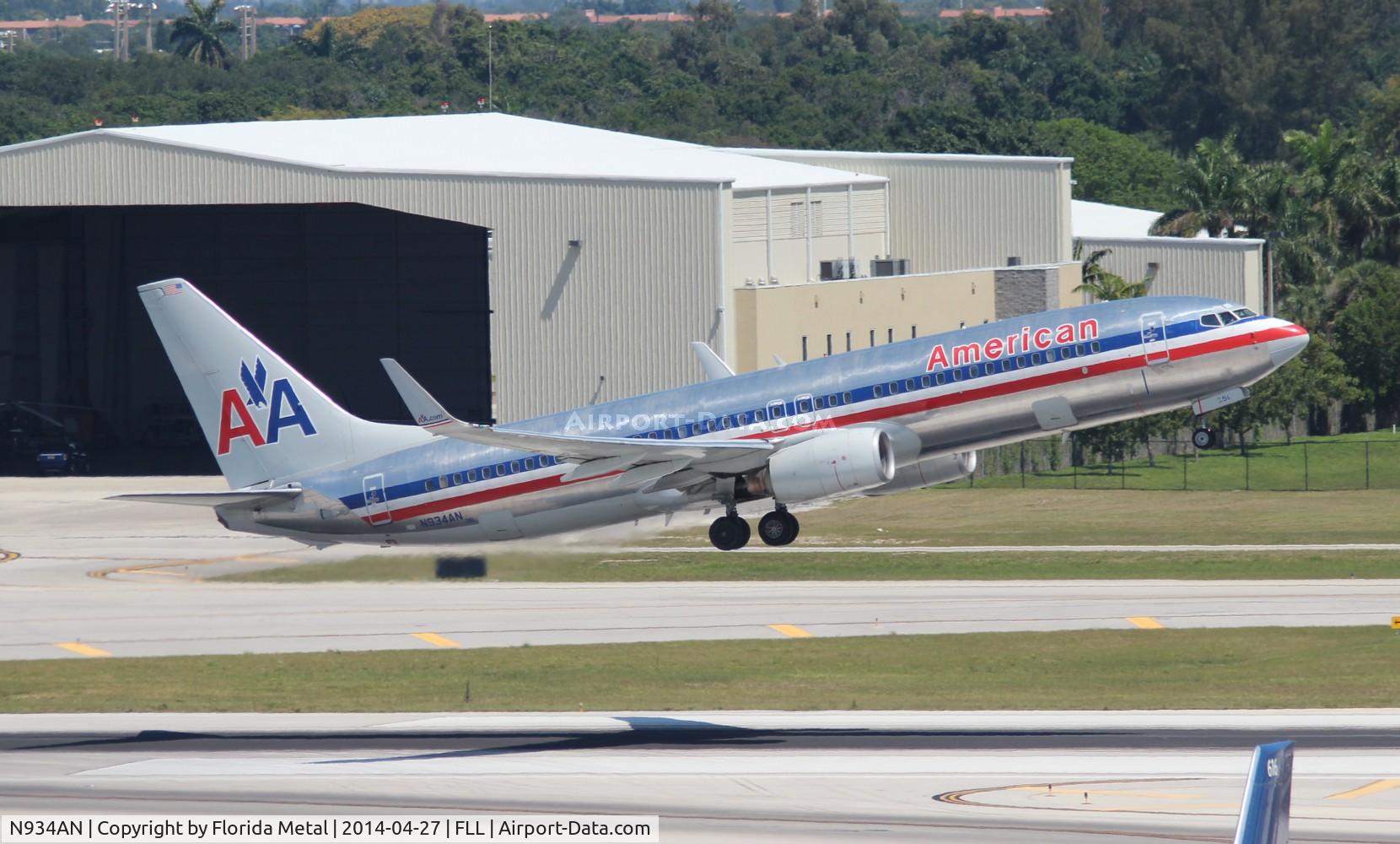 N934AN, 2000 Boeing 737-823 C/N 29531, American