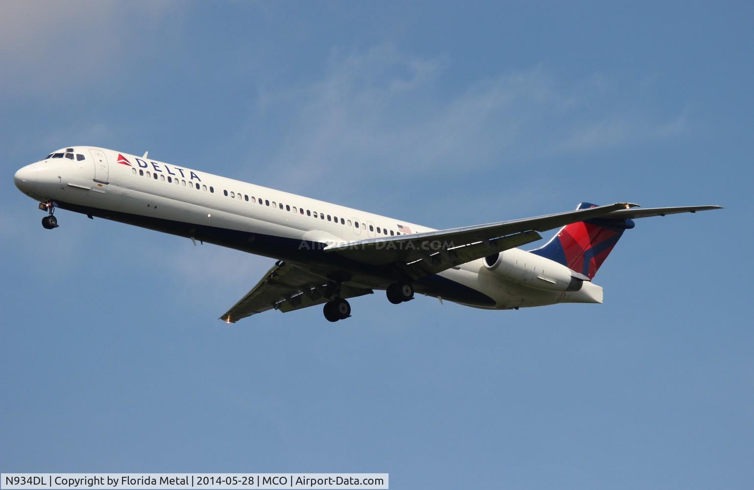 N934DL, 1989 McDonnell Douglas MD-88 C/N 49721, Delta