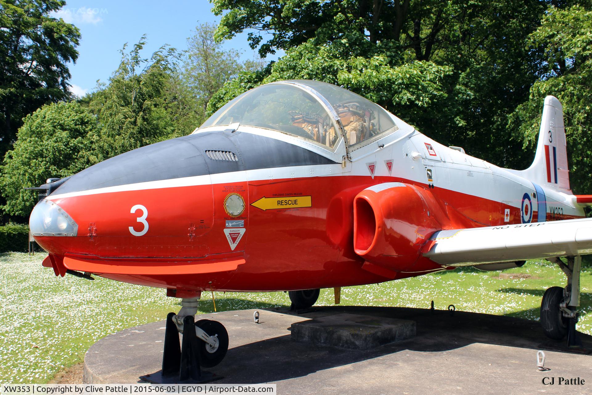 XW353, 1971 BAC 84 Jet Provost T.5A C/N EEP/JP/1003, On Gate Guard display duty at the Royal Air Force College at Cranwell, EGYD