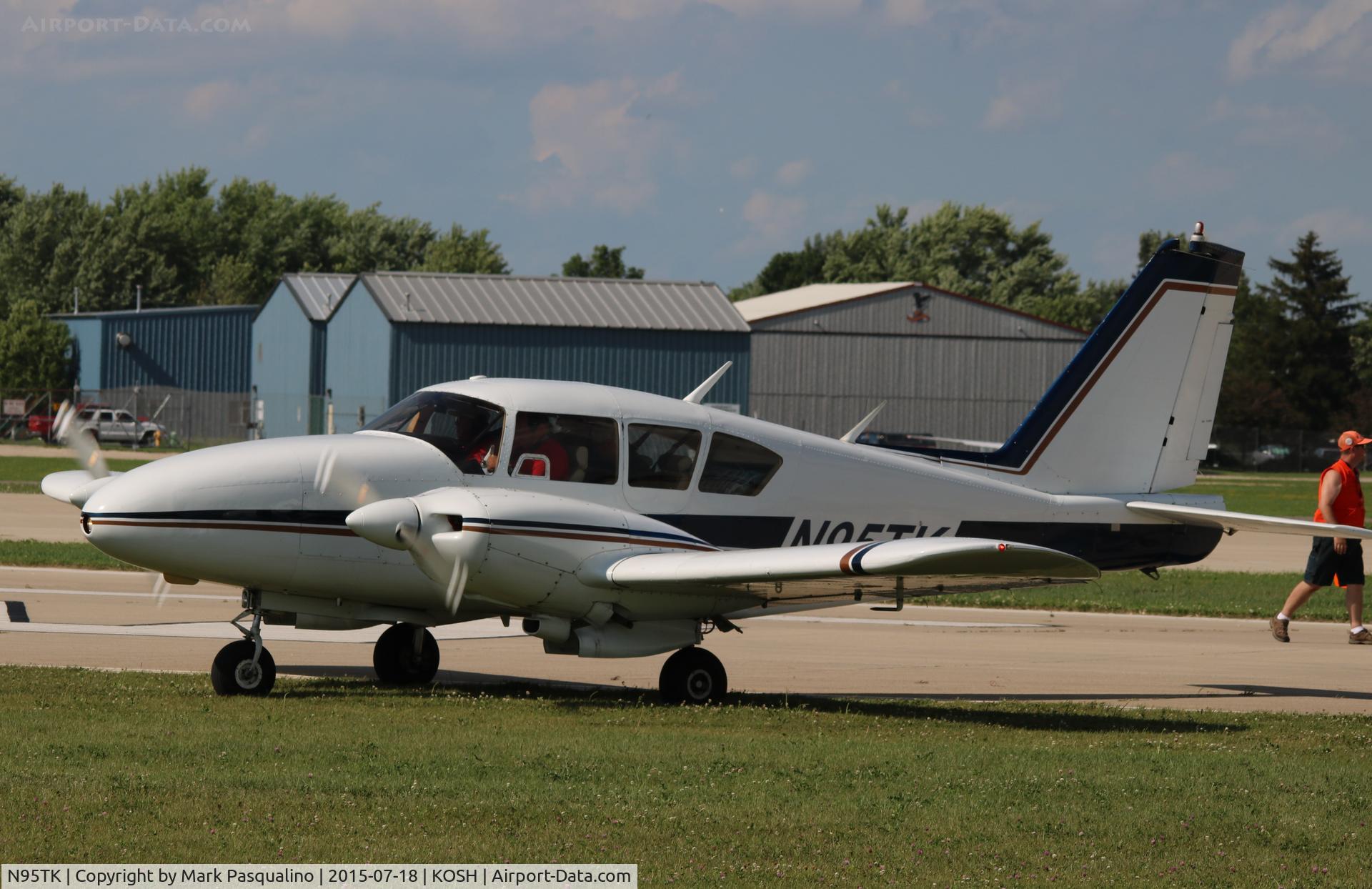 N95TK, 1970 Piper PA-23-250 C/N 27-4555, Piper PA-23-250