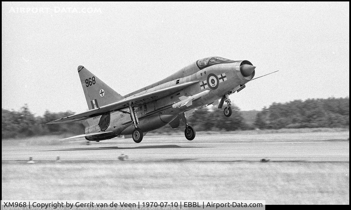 XM968, 1960 English Electric Lightning T.4 C/N 95054, Landing at Kleine-Brogel during the Tiger Meet