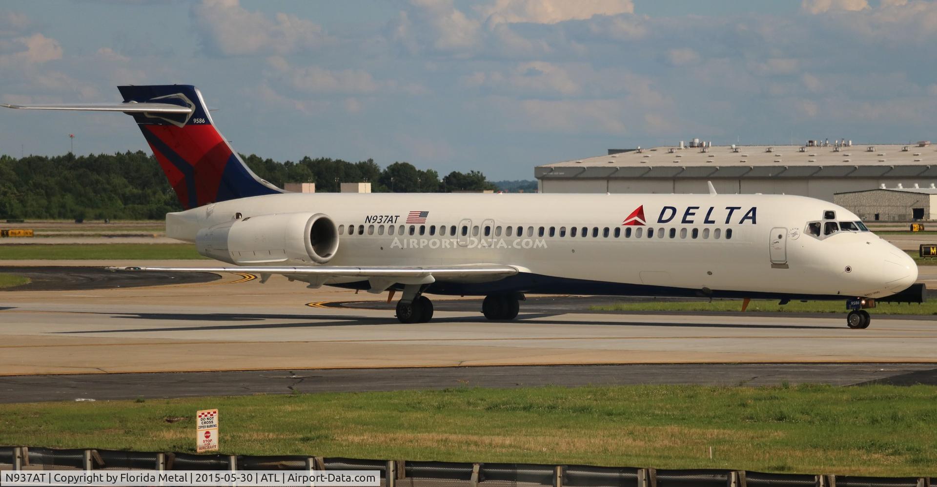 N937AT, 2001 Boeing 717-200 C/N 55091, Delta